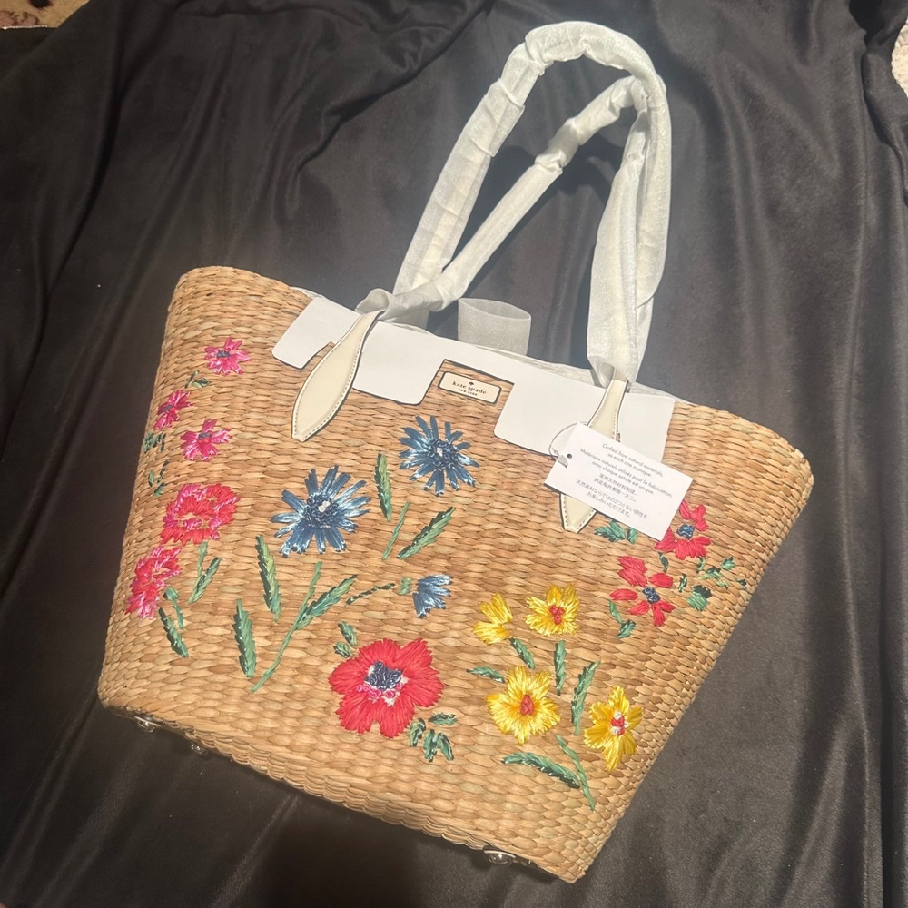 Kate Spade New York Novelty Straw Garden Flower Bouquet Embroidered New with Tag - Picture 2 of 10